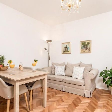 Sunset Apartment With Sea View Povljana Dış mekan fotoğraf