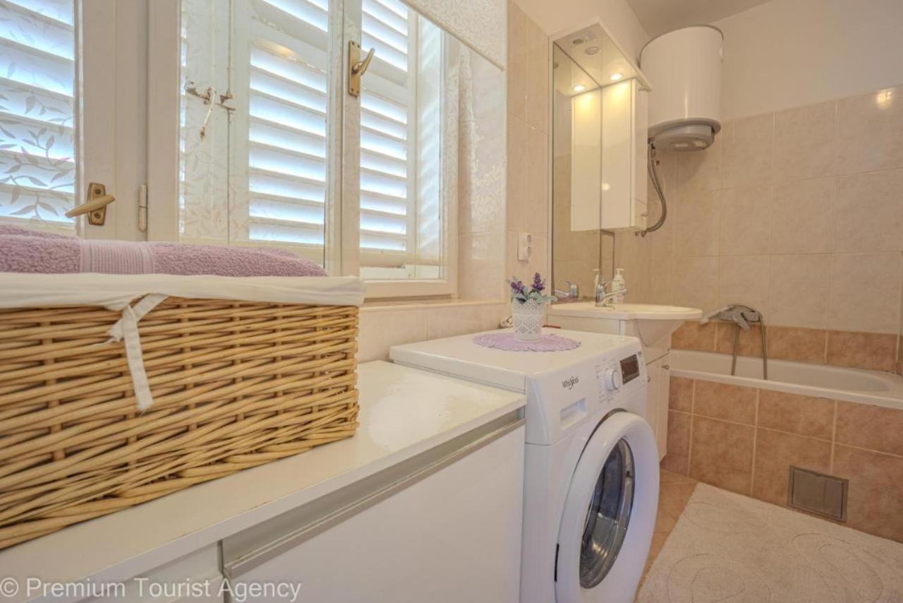 Sunset Apartment With Sea View Povljana Dış mekan fotoğraf